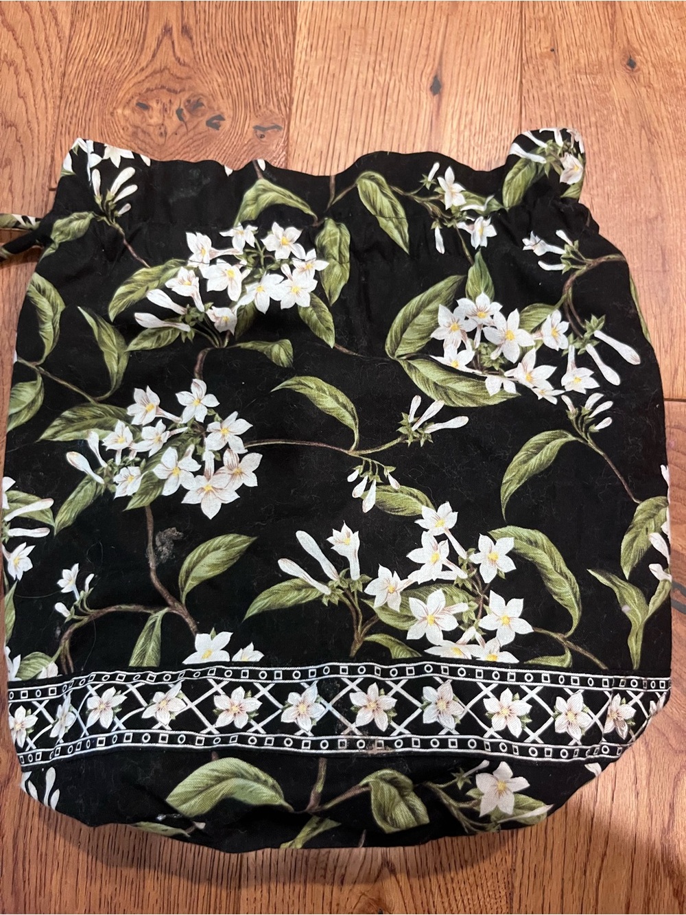 Vera Bradley Jasmine Drawstring bag